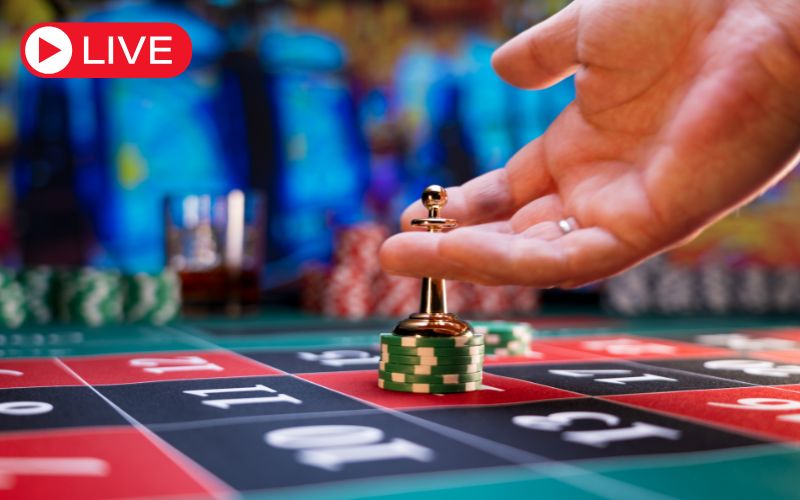 live poker gameplay